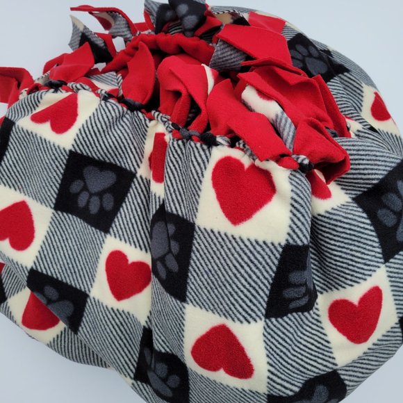 handmade Bedding Extra Large Adult Paw Heart Buffalo Check Print Fleece No Sew No Tie
